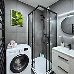 Jana's Wow Apt, 3 Room, Free Parking, 15'airpt, 25'city 아파트 *