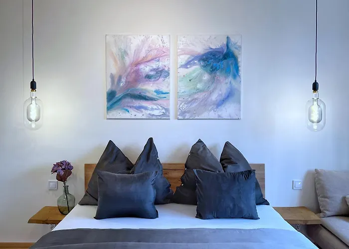 Jana's Wow Apt, 3 Room, Free Parking, 15'airpt, 25'city Praga